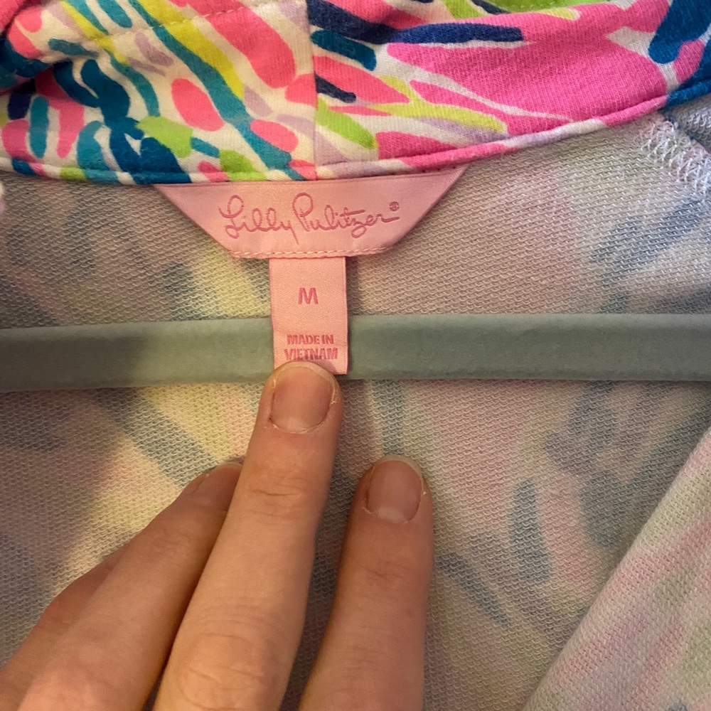 Lilly pulitzer palm reader 3/4 zip up popover size medium - Picture 5 of 11